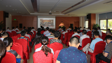 参加“全市构建和谐劳动关系建设推进会” 领导走进苏化科技园